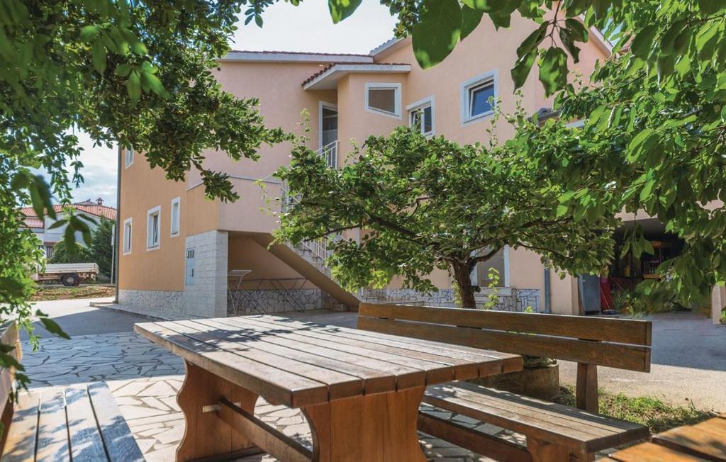 Apartmani Valdebek Pula Exterior foto